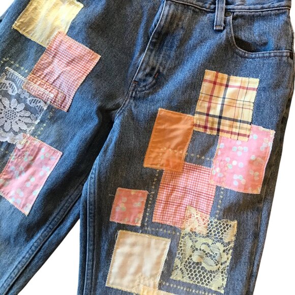 Upcycled Patchwork Jeans: Women's Size 6 Hippie Pants, Pastel & Lace Patches - Picture 11 of 13